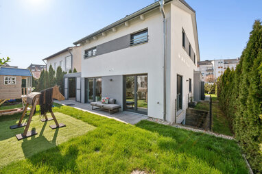 Einfamilienhaus zum Kauf 1.090.000 € 6 Zimmer 194,7 m² 374 m² Grundstück Kornwestheim Kornwestheim 70806