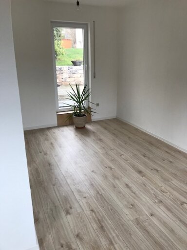 Wohnung zur Miete 650 € 2,5 Zimmer 80 m² Johannesberg Bad Hersfeld 36251