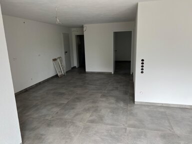 Terrassenwohnung zur Miete 950 € 3,5 Zimmer 90 m² frei ab sofort Sulz Sulz am Neckar 72172