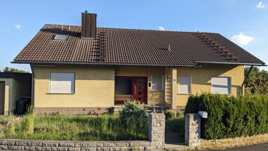 Einfamilienhaus zum Kauf Provisionsfrei 380.000 € 7 Zimmer 148 m² 624 m² Grundstück Ansbachring 15 Schwanfeld 97523
