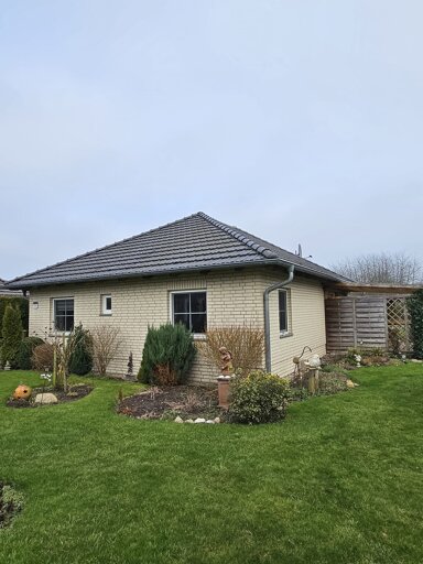 Bungalow zum Kauf 298.000 € 3 Zimmer 81 m² 657 m² Grundstück frei ab sofort Engelau Giekau 24321