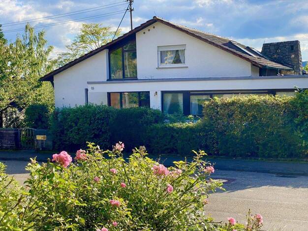 Einfamilienhaus zum Kauf provisionsfrei 695.000 € 11 Zimmer 240 m² 1.215 m² Grundstück Panoramaweg 15 Rudersberg 73635