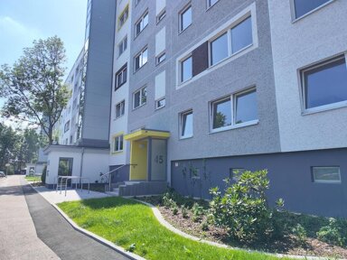 Wohnung zur Miete 678 € 4 Zimmer 90,4 m² 3. Geschoss Albert-Köhler-Str. 45 Morgenleite 631 Chemnitz 09122