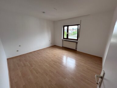 Wohnung zur Miete 950 € 3 Zimmer 81 m² frei ab sofort Lauf rechts Lauf an der Pegnitz 91207