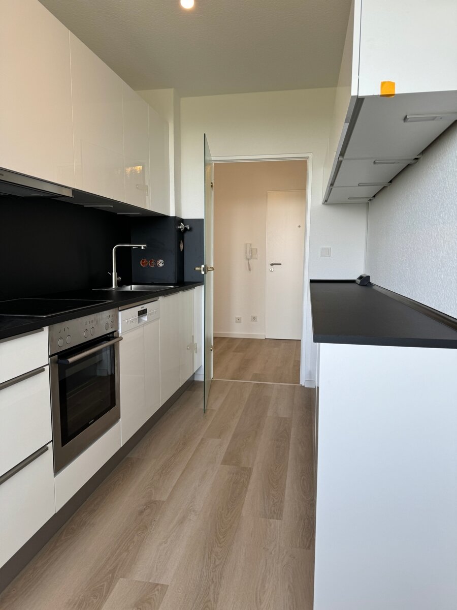 Wohnung zur Miete 700 € 2 Zimmer 70 m²<br/>Wohnfläche 8. Stock<br/>Geschoss Niederpleis Sankt Augustin / Niederpleis 53757