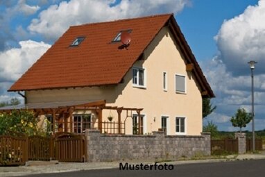 Einfamilienhaus zum Kauf Zwangsversteigerung 214.500 € 1 Zimmer 120 m² 15.250 m² Grundstück Rosenberg Rosenberg 73494