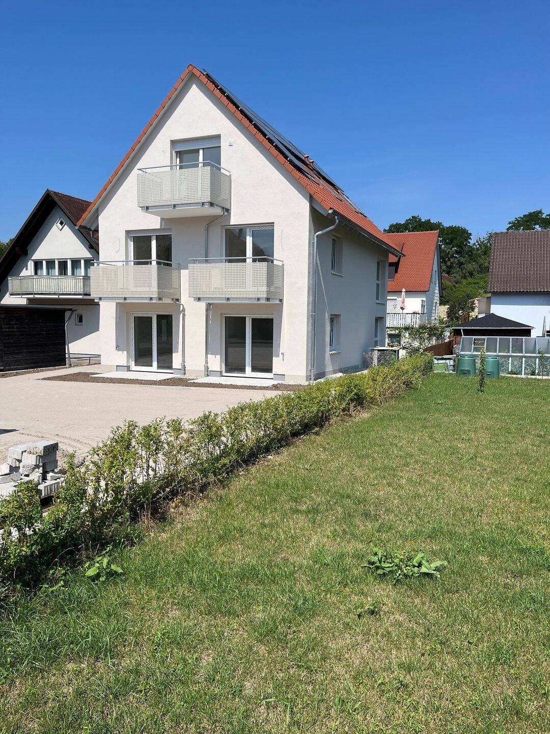 Ideal zur Kapitalanlage! Gepflegtes 1-Zi-Apartment zentrumsnah in ruhiger Siedlungslage!