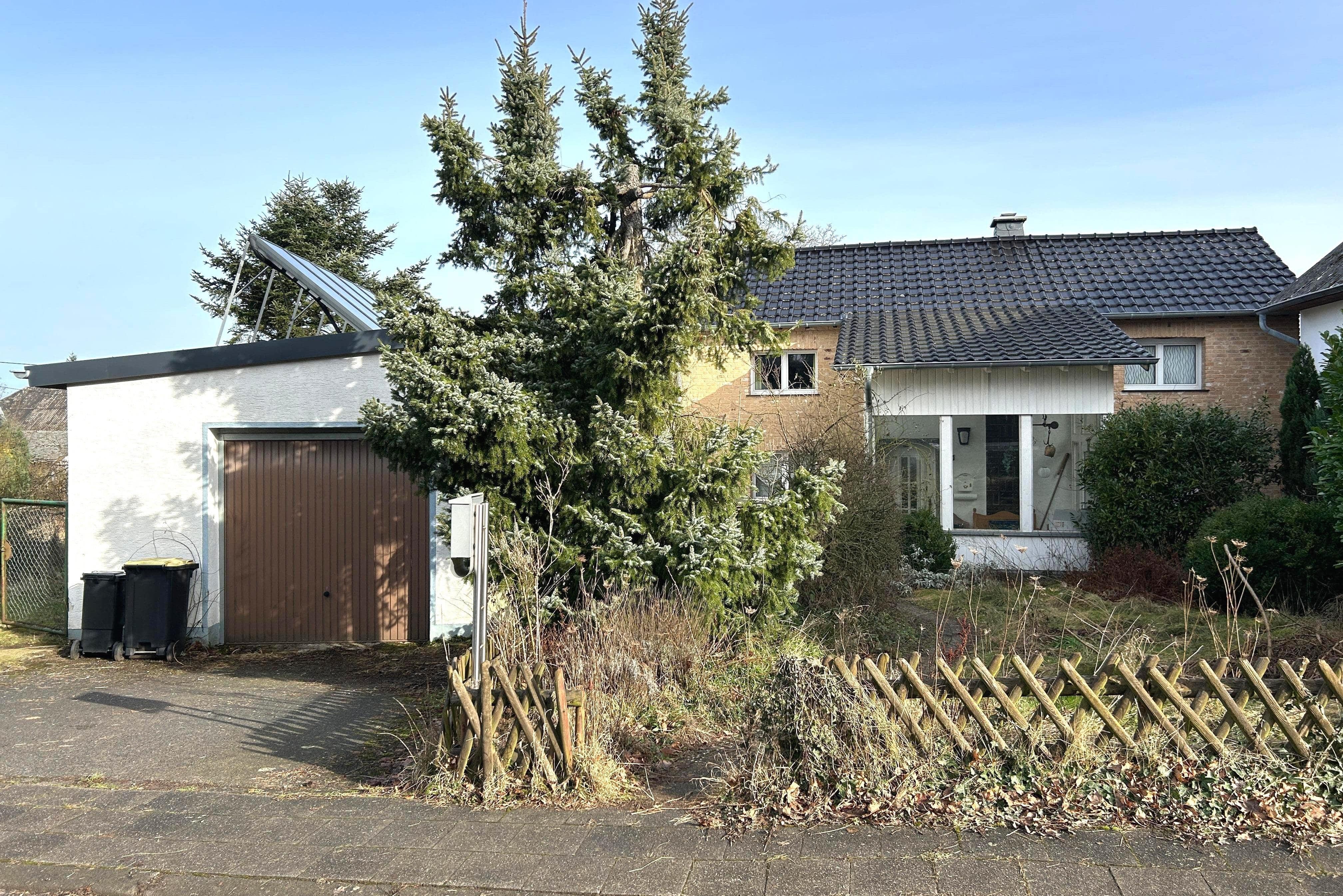Einfamilienhaus zum Kauf 195.000 € 5 Zimmer 156 m²<br/>Wohnfläche 2.443 m²<br/>Grundstück Soller Bad Münstereifel 53902