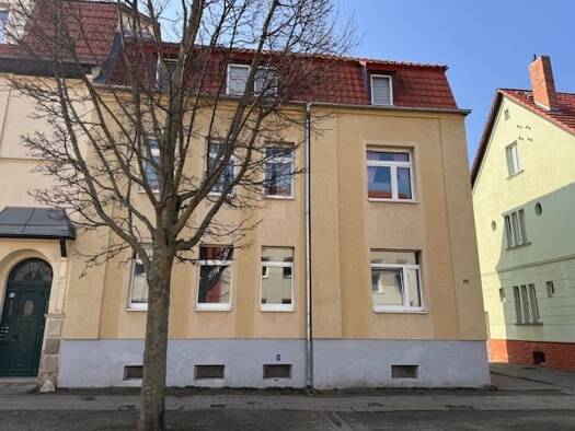 Mehrfamilienhaus zum Kauf als Kapitalanlage geeignet 235.000 € 9 Zimmer 248 m² 356 m² Grundstück Albert-Schweitzer-Straße 29 Quedlinburg 06484