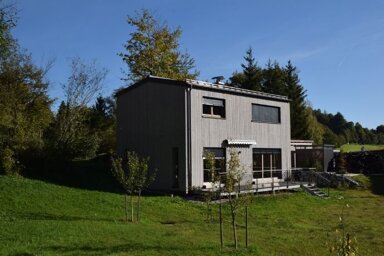 Haus zur Miete 1.700 € 2,5 Zimmer 110 m² 1.200 m² Grundstück Murnau Murnau am Staffelsee 82418