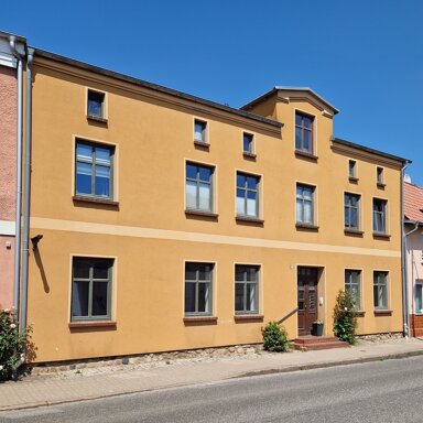 Mehrfamilienhaus zum Kauf als Kapitalanlage geeignet 387.500 € 16 Zimmer 275,7 m² 588 m² Grundstück Rostocker Straße 62 Tessin 18195