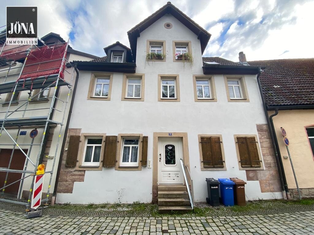 Mehrfamilienhaus zum Kauf 389.000 € 7 Zimmer 172 m²<br/>Wohnfläche 1.130 m²<br/>Grundstück Kulmbach Kulmbach 95326