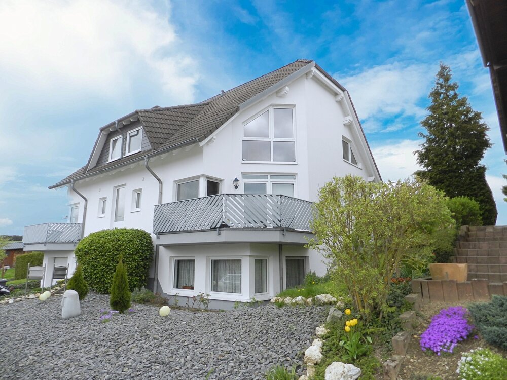 Mehrfamilienhaus zum Kauf 389.000 € 9 Zimmer 264,2 m²<br/>Wohnfläche 731 m²<br/>Grundstück Vogt Niederweiler 55491