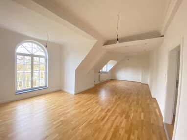 Wohnung zur Miete 1.020 € 3 Zimmer 97 m² 3. Geschoss Usingen Usingen 61250