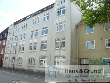 Wohnung zur Miete 525 € 4 Zimmer 87,4 m² 2. Geschoss frei ab sofort Wasbeker Straße 77 West Neumünster 24534