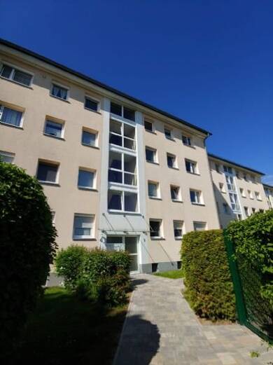 Wohnung zur Miete 660 € 3 Zimmer 75 m² Geschoss 1/4 frei ab 01.08.2025 Kreutles Oberasbach 90522