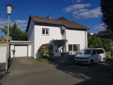 Haus zur Miete 2.560 € 6 Zimmer 149 m² 533 m² Grundstück frei ab 01.10.2025 Hofheim Hofheim am Taunus 65719
