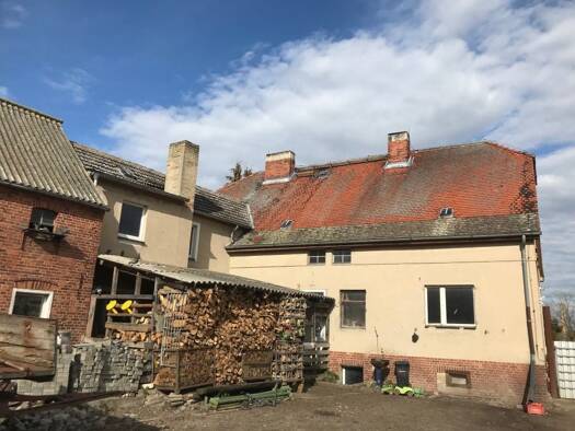 Haus zum Kauf 99.500 € 8 Zimmer 200 m² 2.261 m² Grundstück Klietz 39524