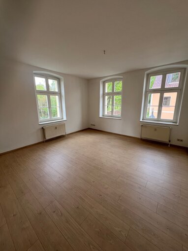 Wohnung zur Miete 400 € 3 Zimmer 74 m² 1. Geschoss Straße der Jugend 8 Hirschfelde Zittau 02788