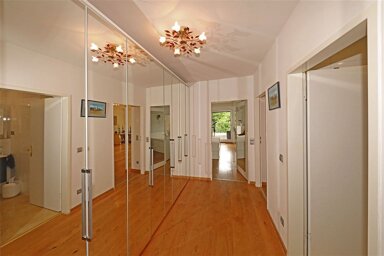 Wohnung zur Miete 1.930 € 2 Zimmer 86 m² 1. Geschoss frei ab sofort Niederkassel Düsseldorf 40547