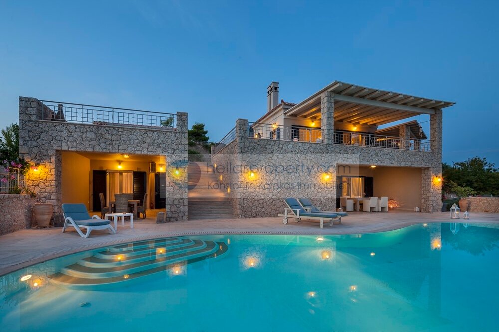 Villa zum Kauf 1.400.000 € 8 Zimmer 250 m² 2.000 m² Grundstück Porto Heli 21300