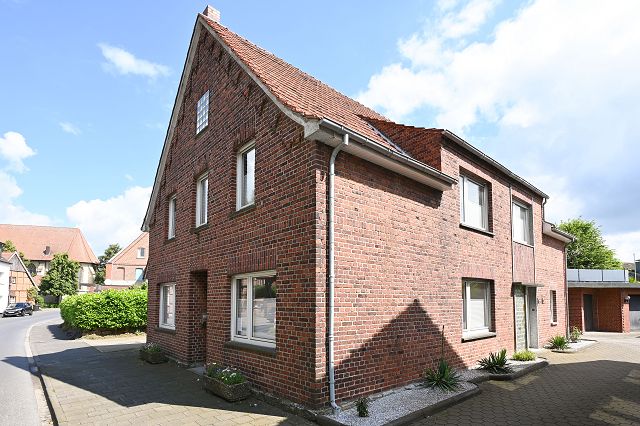 Mehrfamilienhaus zum Kauf 350.000 € 8,5 Zimmer 220 m²<br/>Wohnfläche 569 m²<br/>Grundstück Hoetmar Warendorf-Hoetmar 48231
