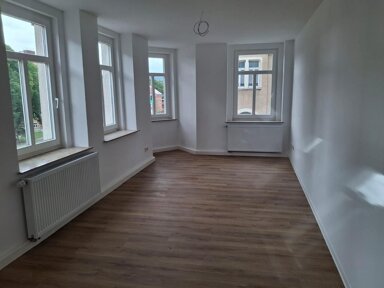 Wohnung zur Miete 475 € 4 Zimmer 95 m² frei ab sofort Kaiserstraße 37 Auerbach Auerbach 08209