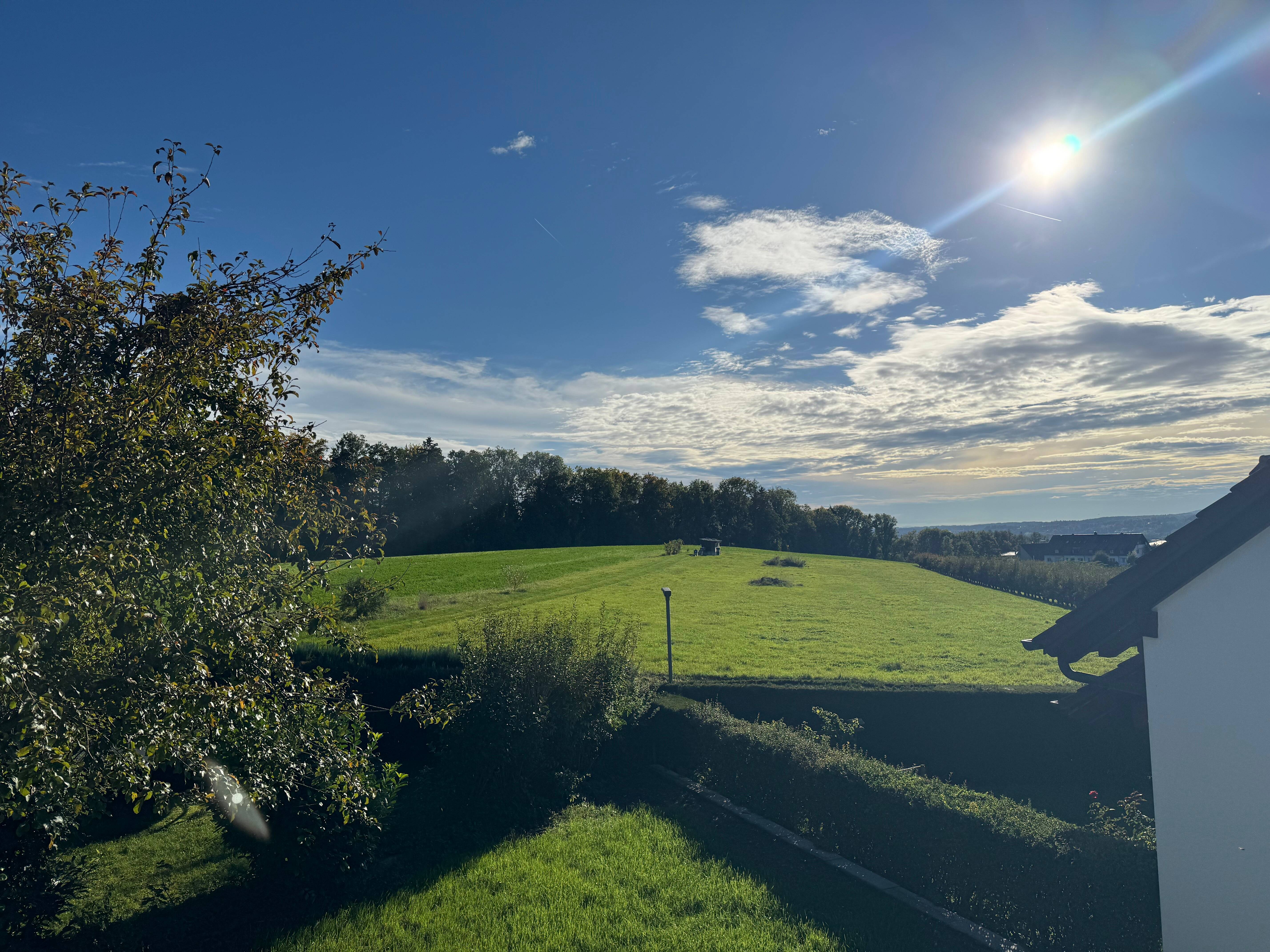 Immobilie in Baienfurt - Zweifamilienhaus: Eleganz und Komfort mit atemberaubender Aussicht und moderner Ausstattung - Bild 0