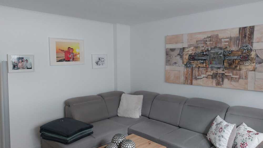 Wohnung zum Kauf 187.000 € 2 Zimmer 64 m²<br/>Wohnfläche 1. Stock<br/>Geschoss Mitte Remscheid 42855