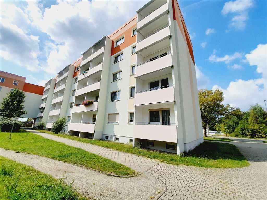 Wohnung zur Miete 300 € 2 Zimmer 47,7 m²<br/>Wohnfläche Weinbergstraße 28 Lauchhammer - Mitte Lauchhammer 01979