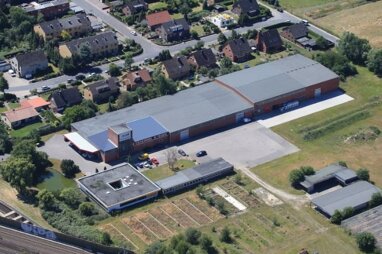 Lagerhalle zur Miete Provisionsfrei 6.375 € 1.700 m² Lagerfläche teilbar von 700 m² bis 1.000 m² Hamburger Straße 35 Ochtmissen Lüneburg 21339