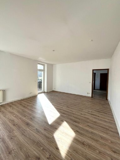 Wohnung zur Miete 360 € 2 Zimmer 65 m² 3. Geschoss Crimmitschau Crimmitschau 08451