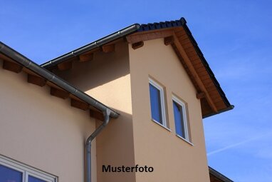 Einfamilienhaus zum Kauf Zwangsversteigerung 214.500 € 1 Zimmer 120 m² 15.250 m² Grundstück Rosenberg Rosenberg 73494
