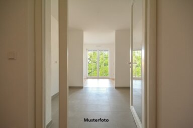 Doppelhaushälfte zum Kauf 125.000 € 1 Zimmer 84 m² 288 m² Grundstück Grafenrheinfeld 97506