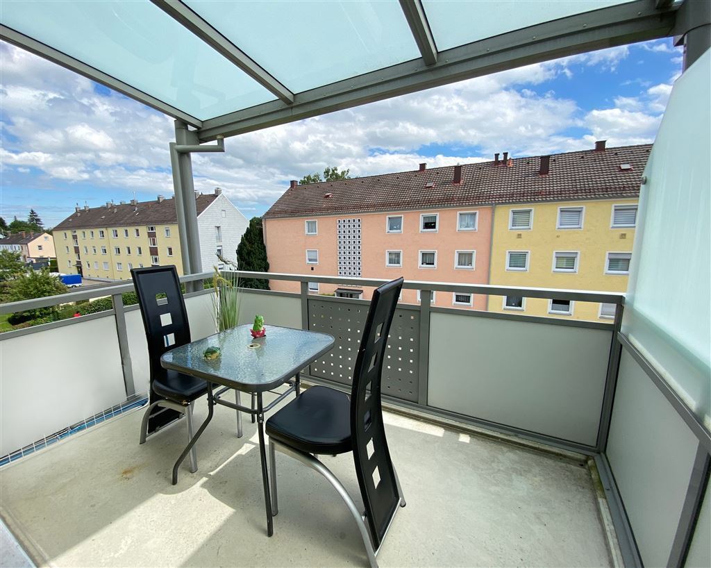 Wohnung zum Kauf 294.000 € 4 Zimmer 75 m²<br/>Wohnfläche 2. Stock<br/>Geschoss Hochzoll - Nord Augsburg 86163