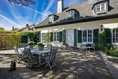 Einfamilienhaus zum Kauf 5.132,08 € 8 Zimmer 265 m² 1.002 m² Grundstück Todenfeld Rheinbach 53359