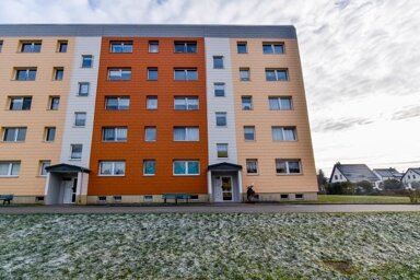 Wohnung zum Kauf 25.000 € 3 Zimmer 57,6 m² Robert-Koch-Straße 51 Oberlungwitz 09353