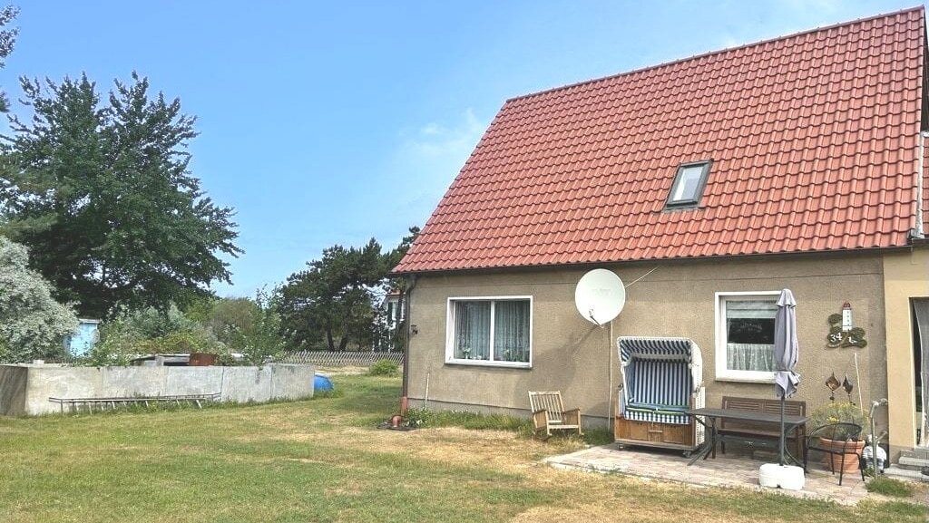 Einfamilienhaus zum Kauf 925.000 € 5 Zimmer 80 m²<br/>Wohnfläche 7.400 m²<br/>Grundstück Neuendorf, Hiddensee Insel Hiddensee 18565