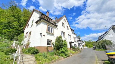 Haus zum Kauf 169.500 € 12 Zimmer 294 m² 1.292 m² Grundstück Eiserfeld Siegen / Eiserfeld 57080
