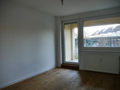 Wohnung zur Miete 679 € 2 Zimmer 56,8 m² frei ab 09.03.2025 Goethestr. 138 Bischofsheim Maintal 63477