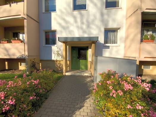 Wohnung zur Miete 370 € 3 Zimmer 69 m² 2. Geschoss Auerbachstr. 84 Lusan Gera / Lusan 07549