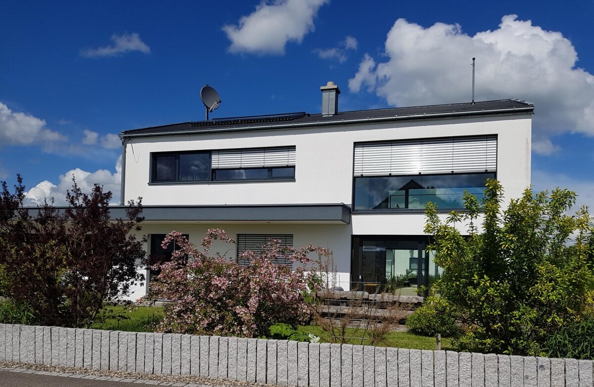 Einfamilienhaus zum Kauf 838.000 € 5 Zimmer 197 m²<br/>Wohnfläche 730 m²<br/>Grundstück Ab sofort<br/>Verfügbarkeit Attenhausen Sontheim / Attenhausen 87776