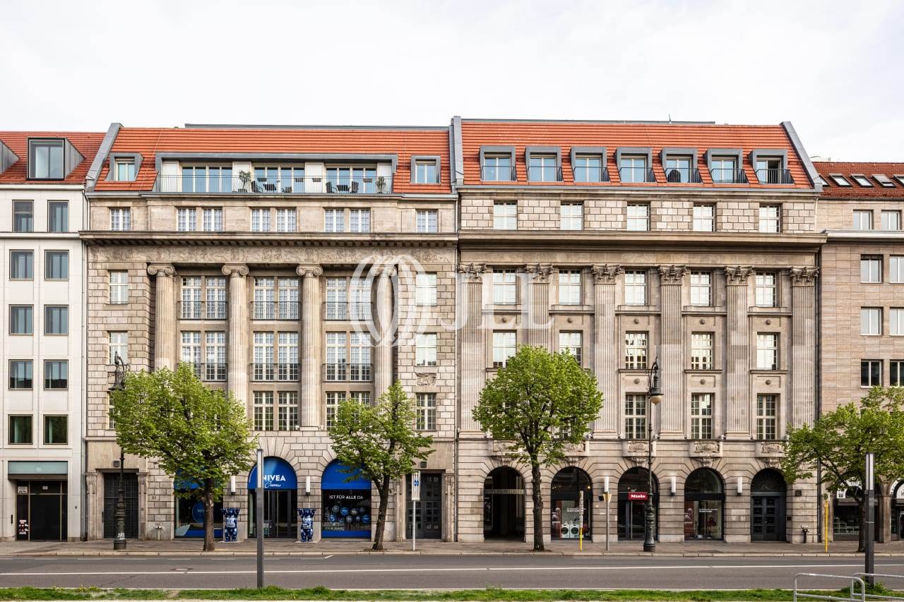 Bürofläche zur Miete provisionsfrei 35 € 2.128,2 m²<br/>Bürofläche ab 405 m²<br/>Teilbarkeit Mitte Berlin 10117