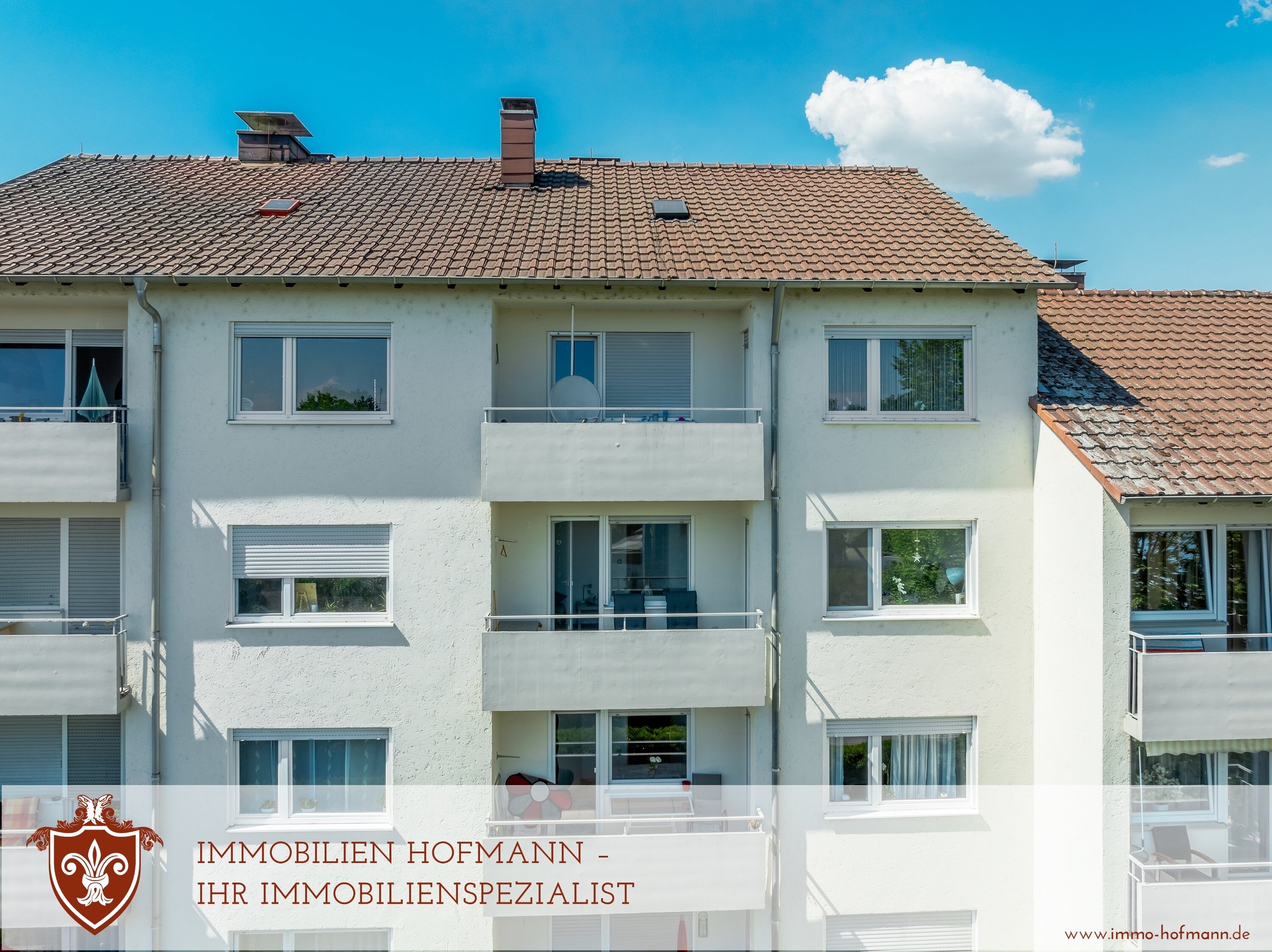 Wohnung zum Kauf 229.900 € 3 Zimmer 67 m²<br/>Wohnfläche 2. Stock<br/>Geschoss Planungsbezirk 125 Straubing 94315