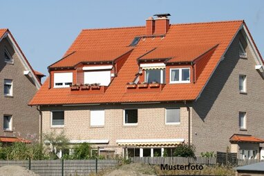 Einfamilienhaus zum Kauf Zwangsversteigerung 138.000 € 1 Zimmer 110 m² 603 m² Grundstück Wellesweiler Neunkirchen 66539