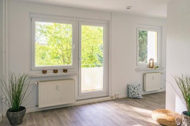 Wohnung zur Miete 241 € 1 Zimmer 35,9 m² 8. Geschoss Am Harthwald 3 Markersdorf Chemnitz 09123