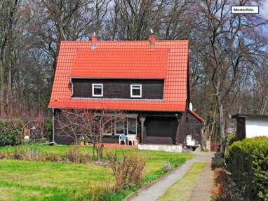 Haus zum Kauf Provisionsfrei Zwangsversteigerung 165.000 € 631 m² Grundstück Röslau Röslau 95195