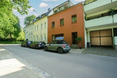 Mehrfamilienhaus zum Kauf provisionsfrei als Kapitalanlage geeignet 550.000 € 8 Zimmer 206 m² 1.352 m² Grundstück Moers - Mitte Moers 47441