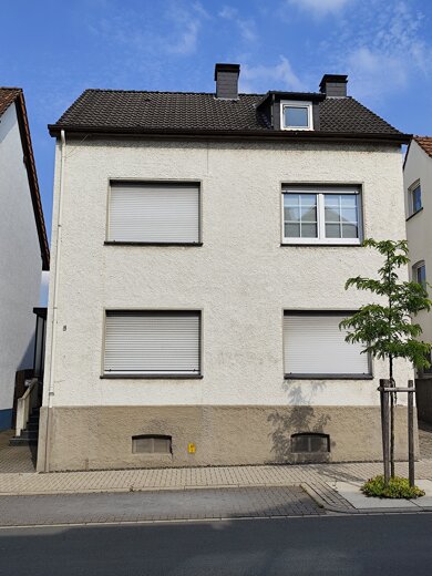 Haus zum Kauf 275.000 € 7 Zimmer 130 m² 368 m² Grundstück Neheim-Hüsten Arnsberg 59755