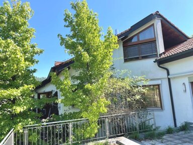 Einfamilienhaus zum Kauf 695.000 € 7,5 Zimmer 240 m² 680 m² Grundstück Bad Ditzenbach Bad Ditzenbach 73342